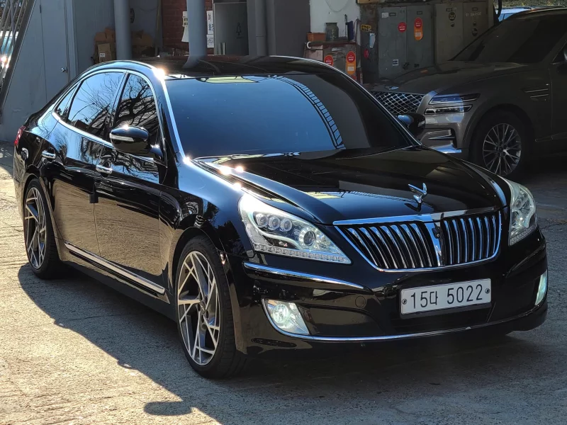 Hyundai Equus