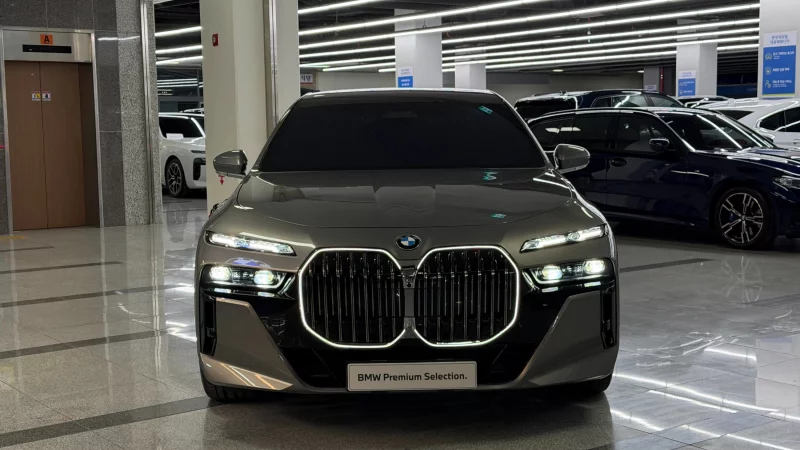 BMW 7-Series