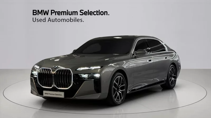 BMW 7-Series