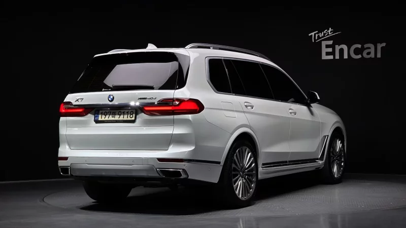 BMW X7