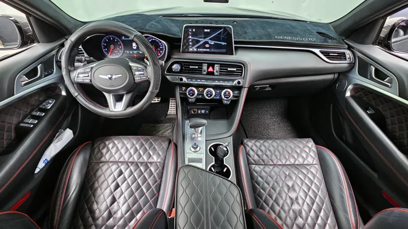 Genesis G70