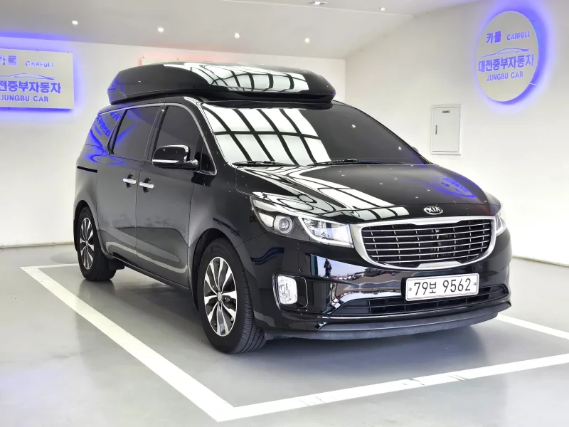 Kia Carnival