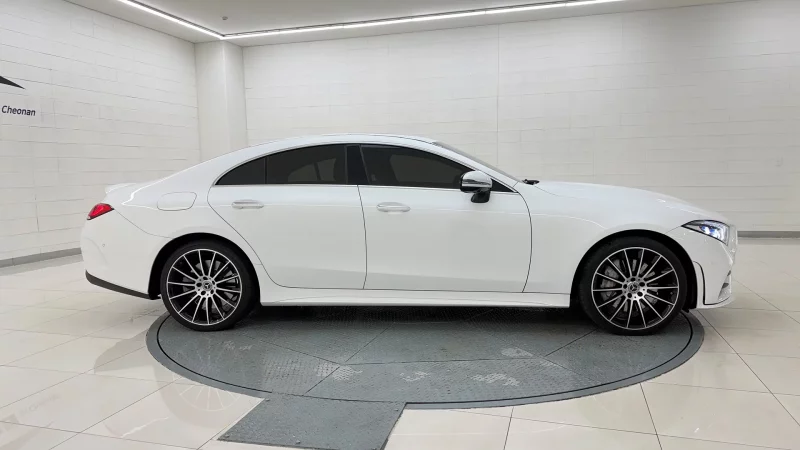 Mercedes-Benz CLS-Class