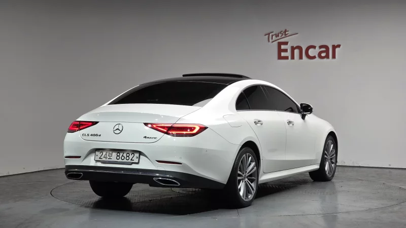 Mercedes-Benz CLS-Class