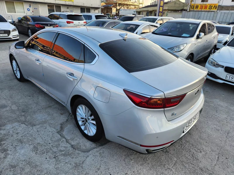 Kia K7
