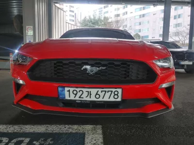 Ford MUSTANG