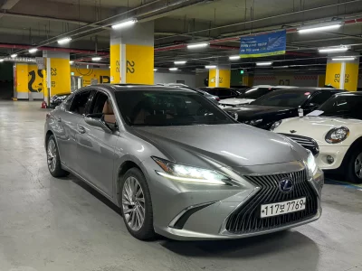Lexus ES300h