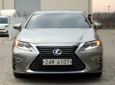 Lexus ES300h