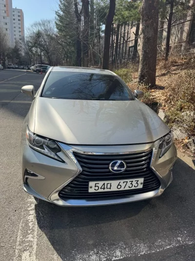 Lexus ES300h