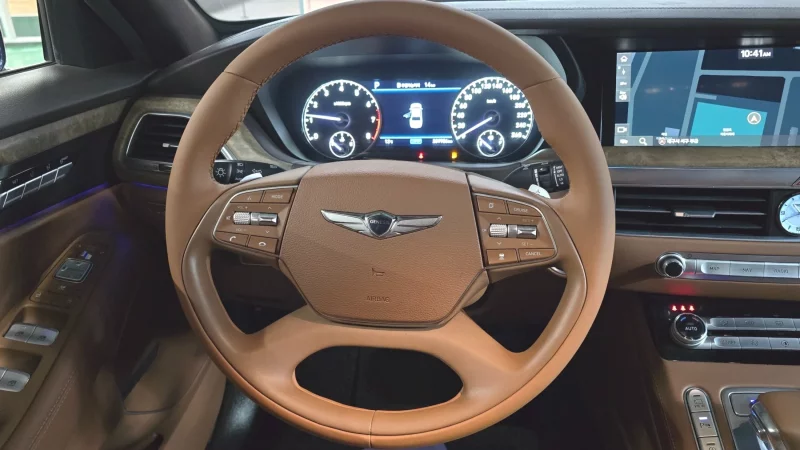 Genesis G90