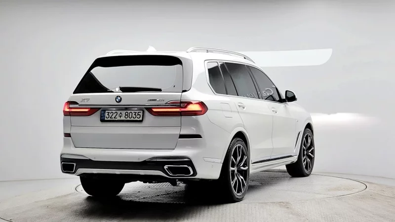 BMW X7