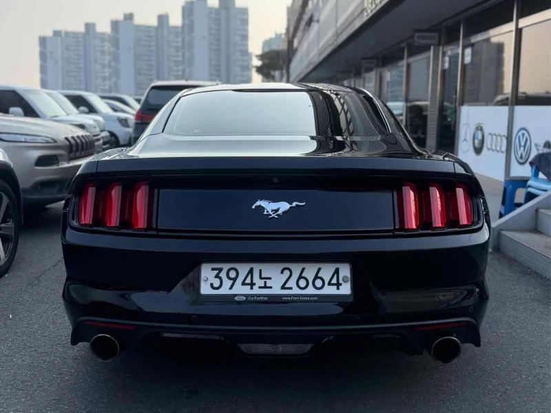 Ford MUSTANG