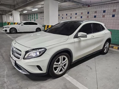 Mercedes-Benz GLA-Class