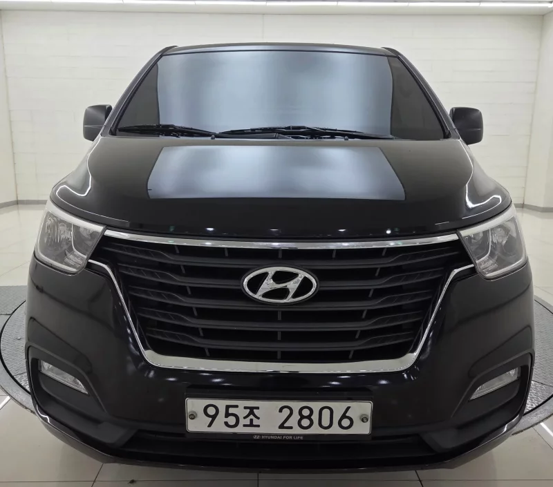 Hyundai Starex