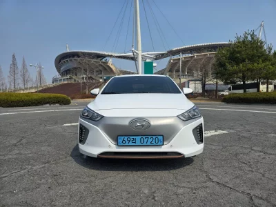 Hyundai Ioniq