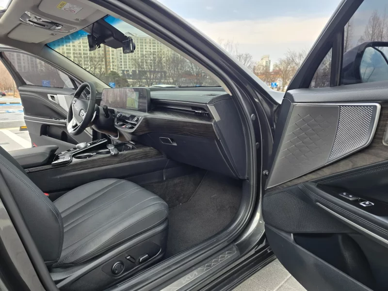 Kia K8