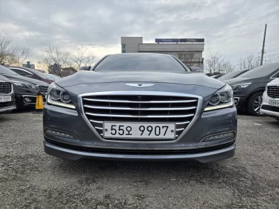 Hyundai Genesis