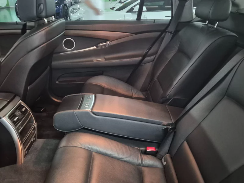 BMW 5-Series Gran Turismo
