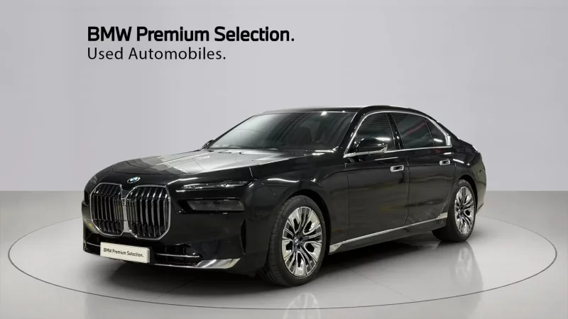 BMW 7-Series