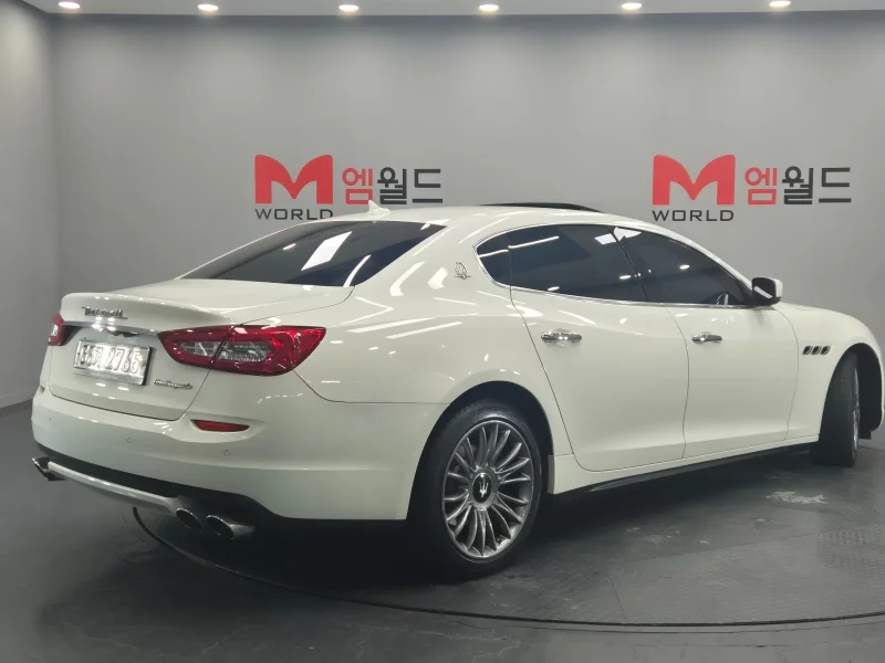 Maserati QUATTROPORTE