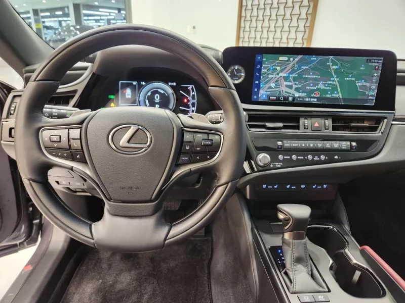 Lexus ES300h