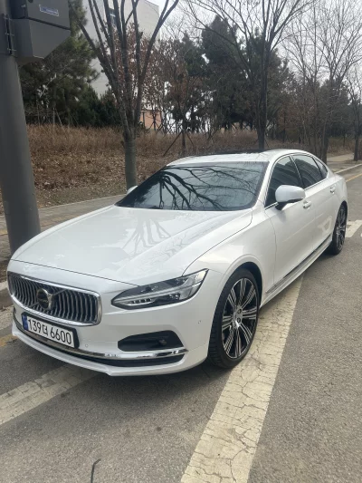 Volvo S90