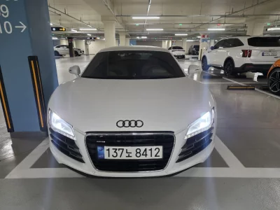 Audi R8