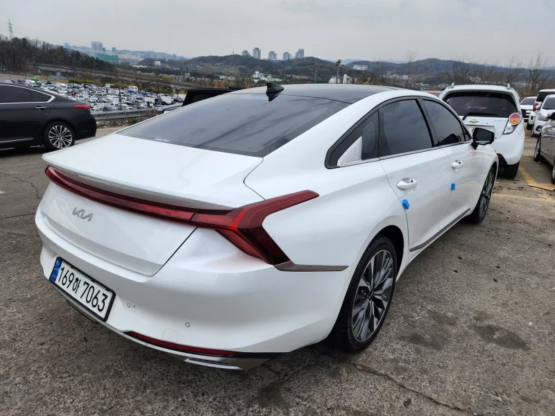 Kia K8