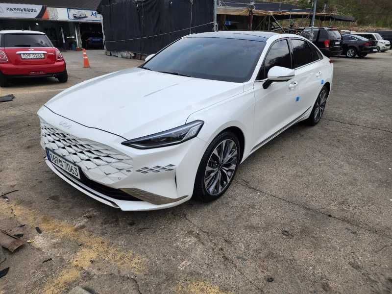 Kia K8