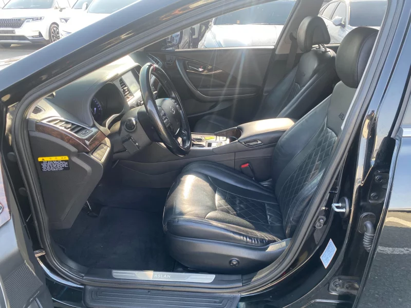 Hyundai Aslan