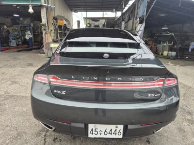 Lincoln MKZ