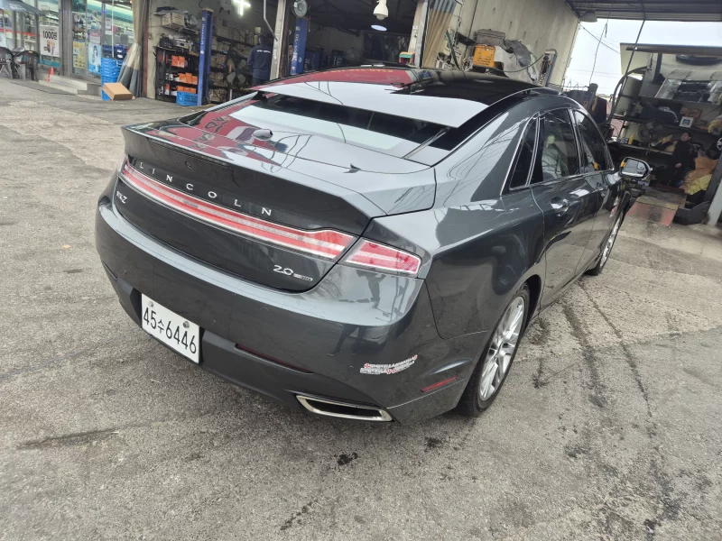 Lincoln MKZ