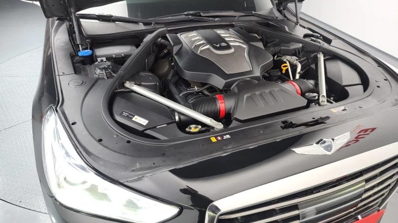 Genesis EQ900