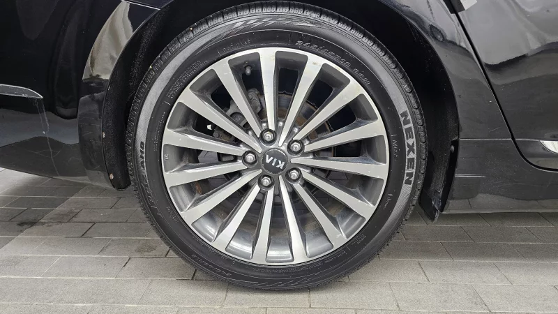 Kia K7
