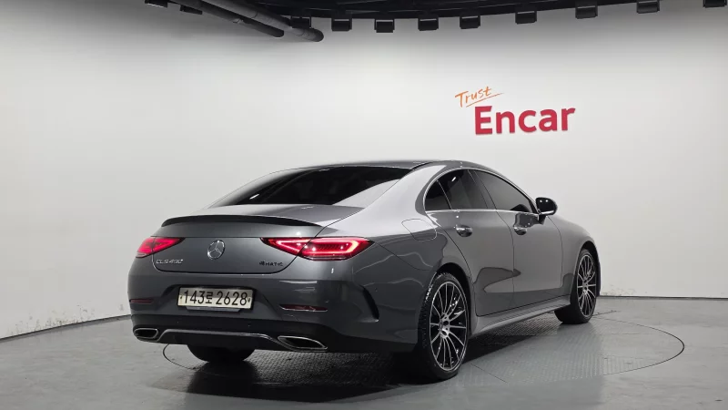 Mercedes-Benz CLS-Class