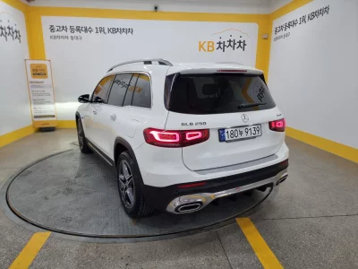 Mercedes-Benz GLB-Class