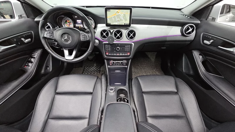 Mercedes-Benz GLA-Class