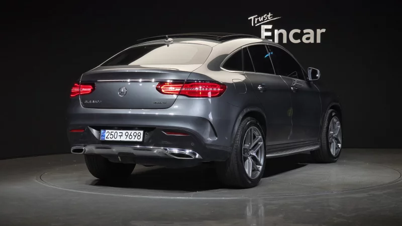 Mercedes-Benz GLE-Class