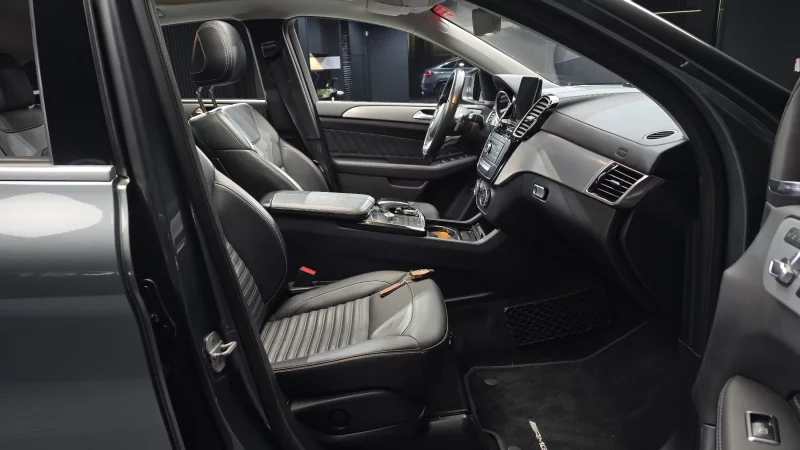 Mercedes-Benz GLE-Class