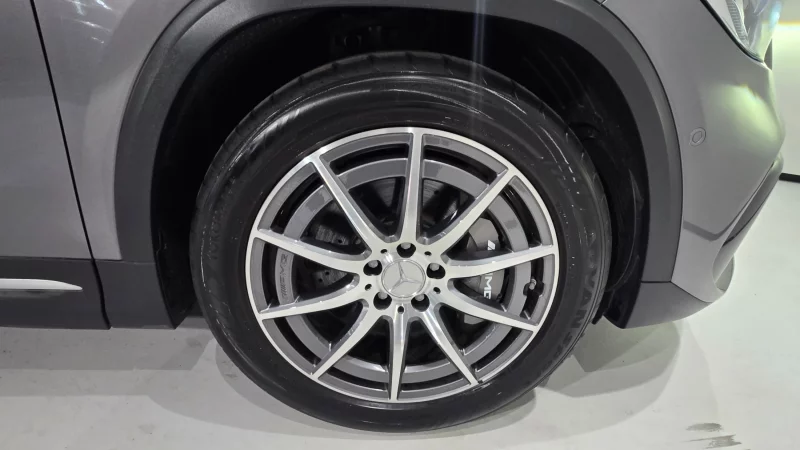 Mercedes-Benz GLA-Class