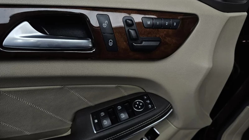 Mercedes-Benz GL-Class