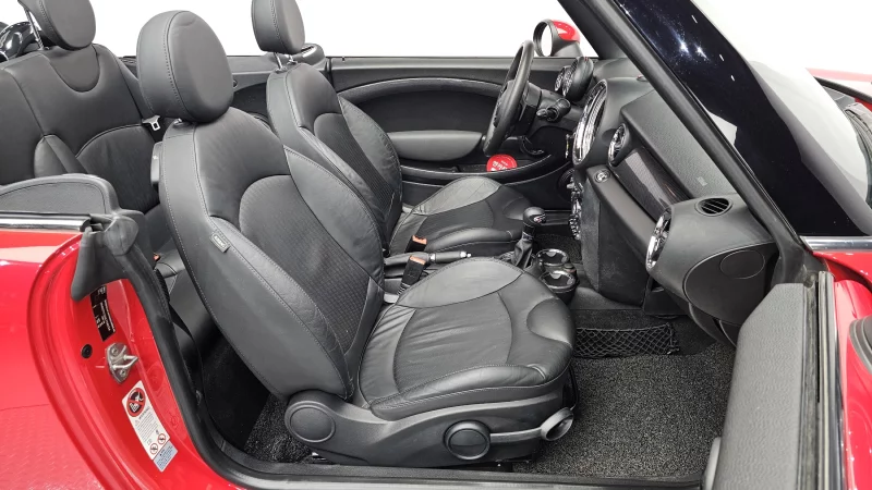 MINI Cooper Convertible