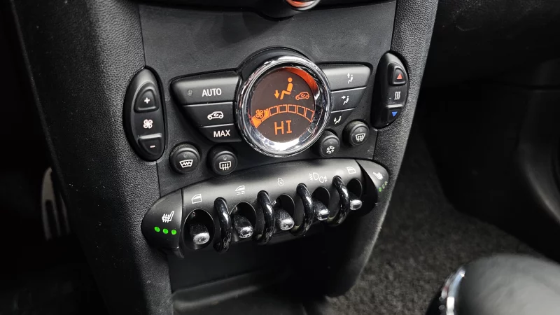 MINI Cooper Convertible