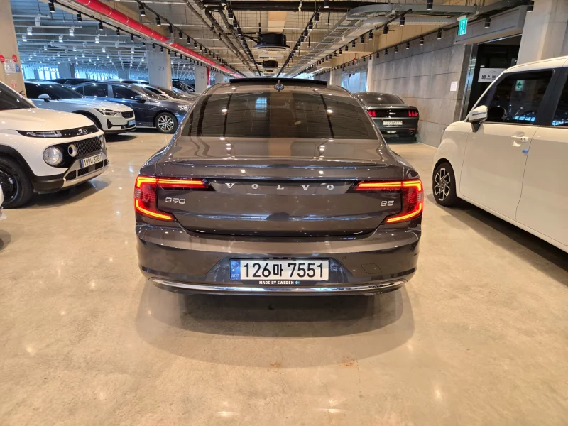 Volvo S90