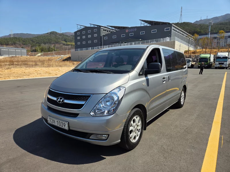 Hyundai Grand Starex