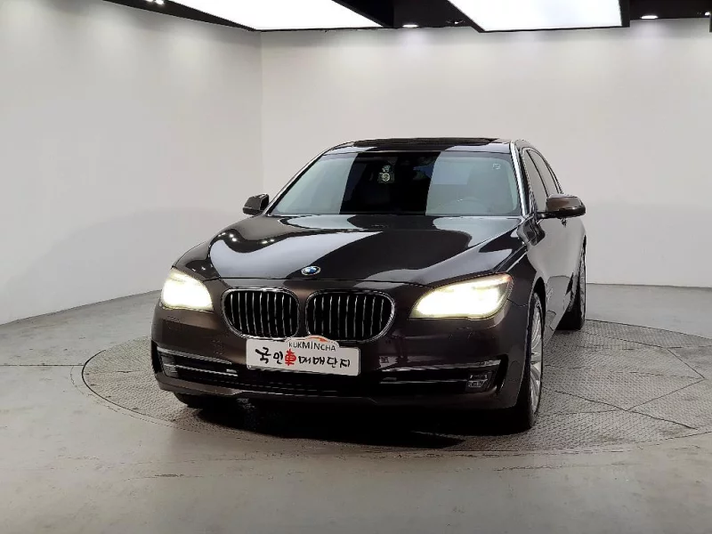 BMW 7-Series