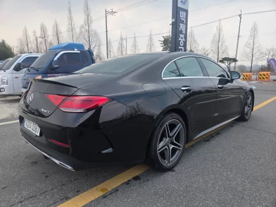 Mercedes-Benz CLS-Class