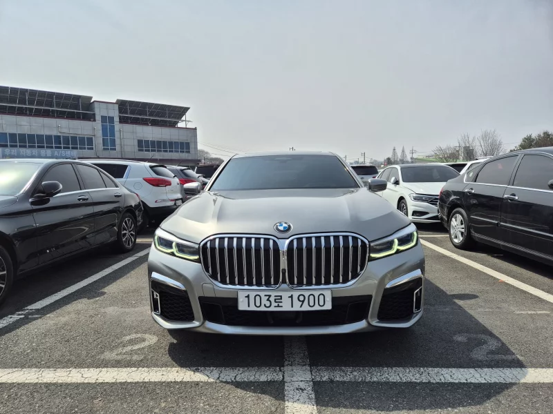 BMW 7-Series