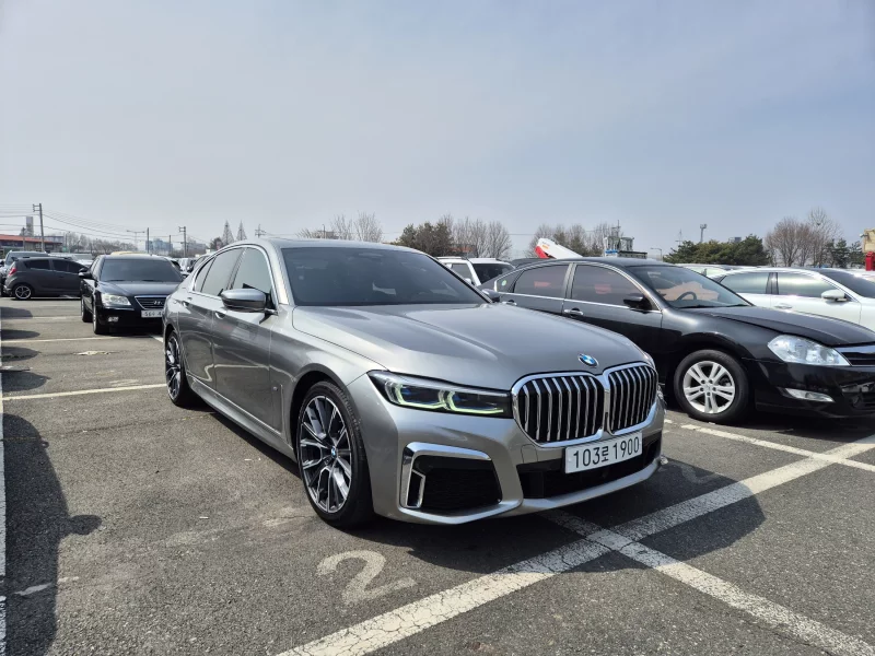 BMW 7-Series