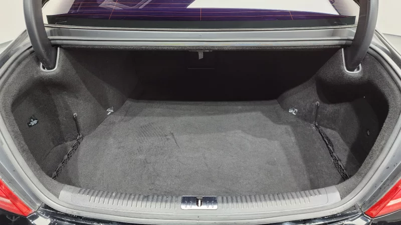 Genesis EQ900
